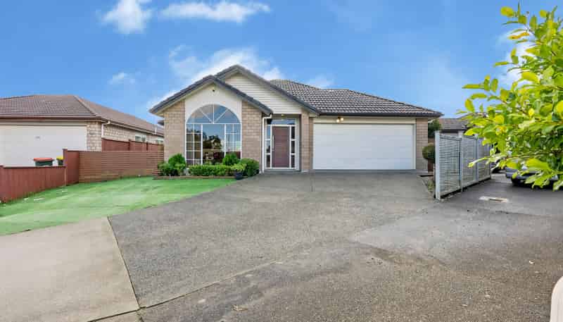 17 Stamford Crescent, Flat Bush