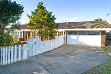 5 Majesty Place, Farm Cove