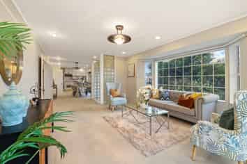 5 Majesty Place, Farm Cove