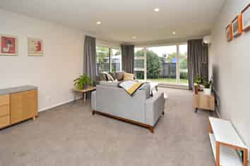 9 Chislehurst Place, Bryndwr