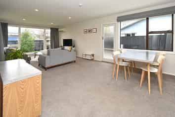 9 Chislehurst Place, Bryndwr