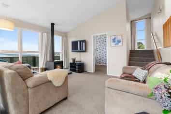 52 Baroda Street, Khandallah