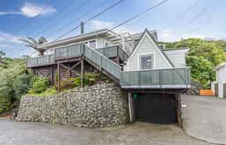 52 Baroda Street, Khandallah