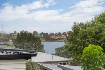 94A Ireland Road, Panmure