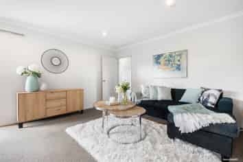 6 Neill Boak Place, Beachlands