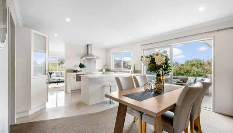 6 Neill Boak Place, Beachlands