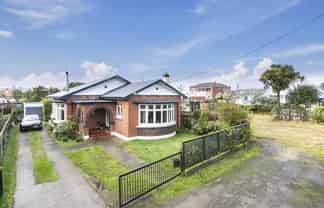 26 & 26B Ings Avenue, Saint Clair