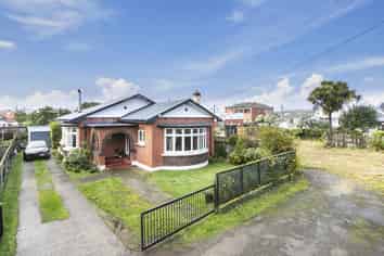 26 & 26B Ings Avenue, Saint Clair