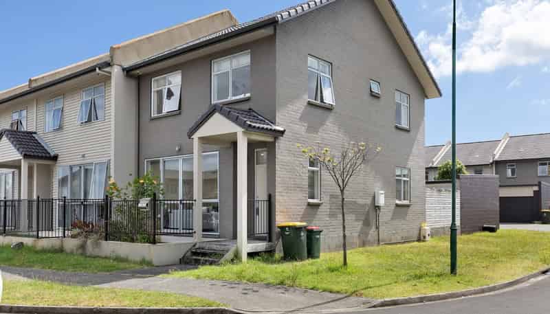 9 Manchester Drive, Flat Bush