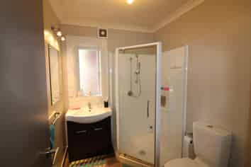 Room 4/2 A Elder Street, North Dunedin