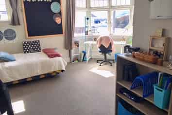 Room 4/2 A Elder Street, North Dunedin