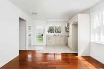 1/5 Astral Place, Clover Park