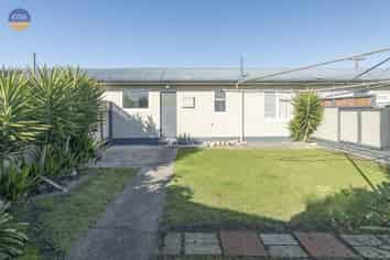 2/3 Merton Crescent, Pirimai