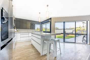 24 Kensington Terrace, Gulf Harbour