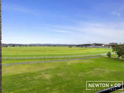 205/26B Racecourse Parade, Avondale