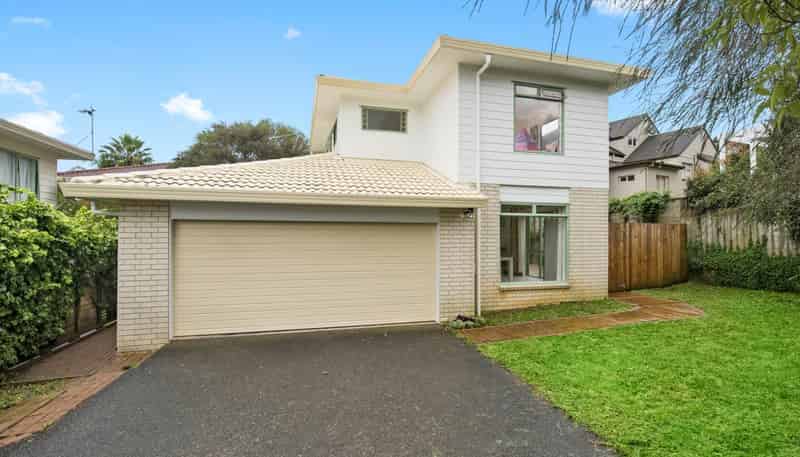 17a Arirang Rise, Pinehill