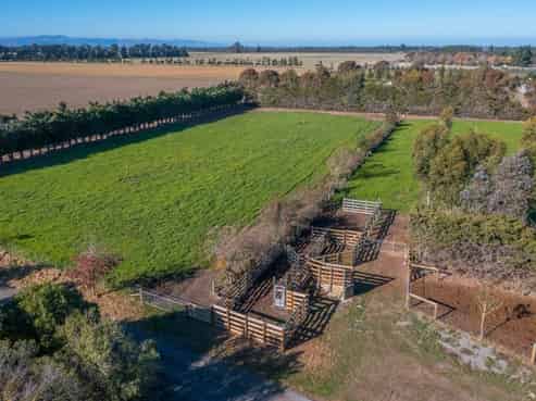 169 Telegraph Road, Burnham