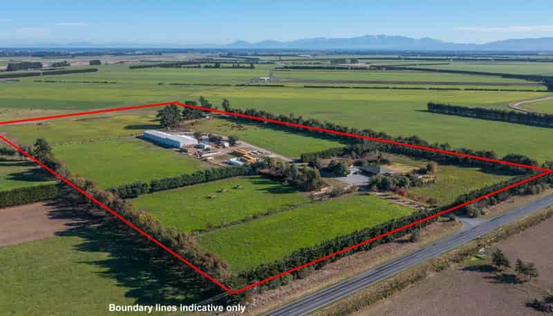 169 Telegraph Road, Burnham