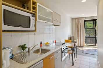 4Q/154 The Terrace, Wellington Central