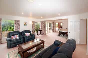 3 Waverton Terrace, Churton Park