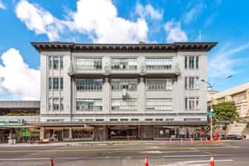 Small Tidy Office on K'Road