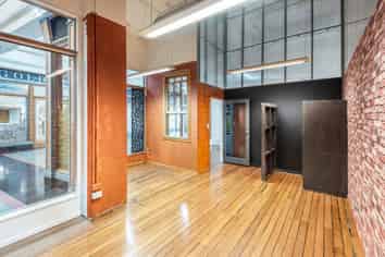 Small Tidy Office on K'Road