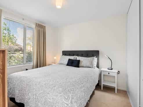 2/100 Edinburgh Street, Pukekohe