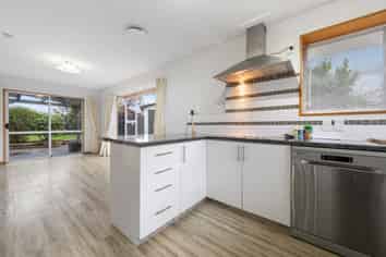 15 Algie Place, Avonhead