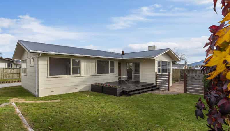 8 Thackeray Place, Owhata