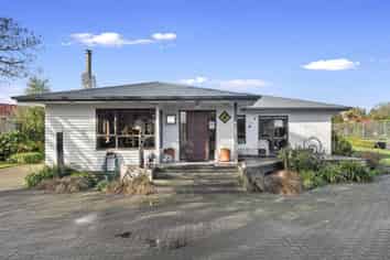 78 Enderley Avenue, Enderley