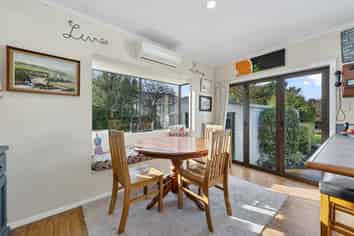 78 Enderley Avenue, Enderley