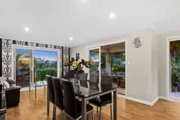 10 Tralee Street, Omokoroa