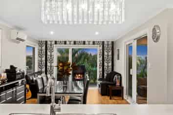 10 Tralee Street, Omokoroa