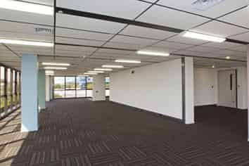 Prime Office in Newmarket with 10 Carparks