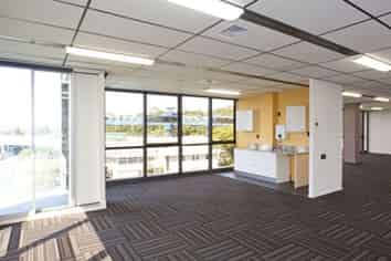 Prime Office in Newmarket with 10 Carparks