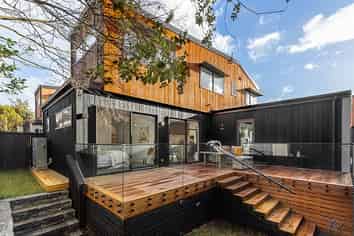 2/26 Garland Road, Greenlane