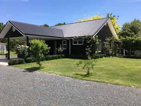 3668 Cambridge Road, Cambridge