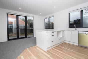 73D Houchens Road, Glenview