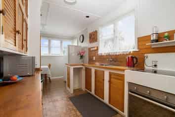 10 Court Crescent, Panmure