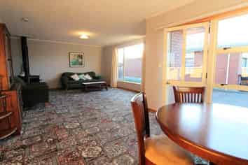 33C Eglinton Street, Winton