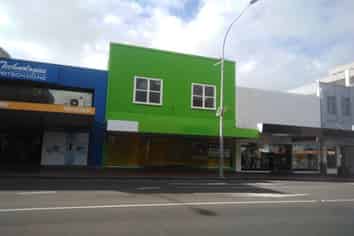 COMMERCIAL BUILDING INTHE HEART OF THE CITY