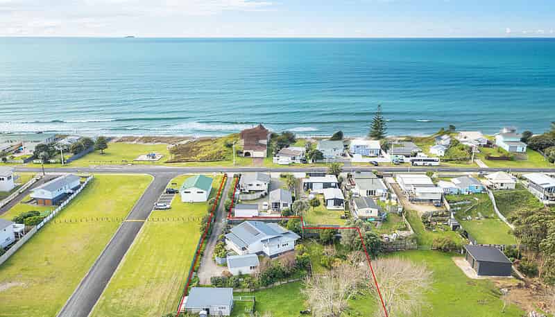 300 Pukehina Parade, Pukehina