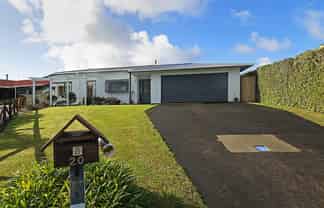 20 Pohutukawa Drive, Opunake