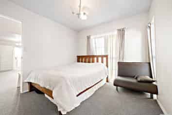 28a Ocean View Road, Northcote