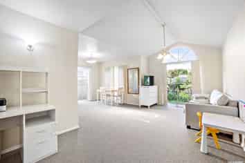 28a Ocean View Road, Northcote