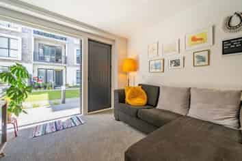 F1/11 Newtown Avenue, Newtown