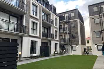 F1/11 Newtown Avenue, Newtown