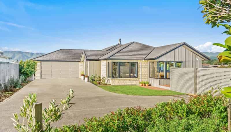25 Pateke Way, Paraparaumu Beach