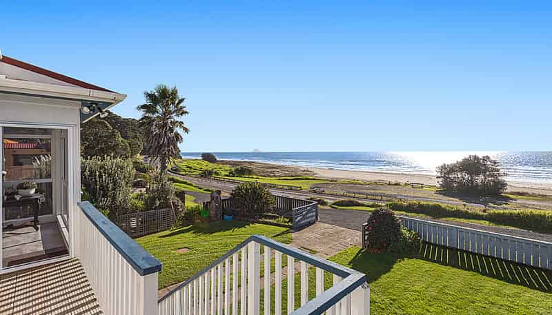 1246 State Highway 2, Waiotahi