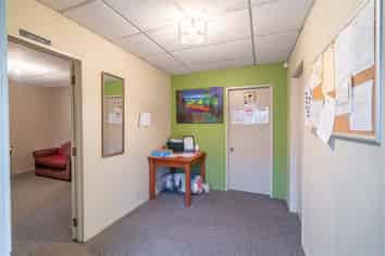 Trades People/ Investors